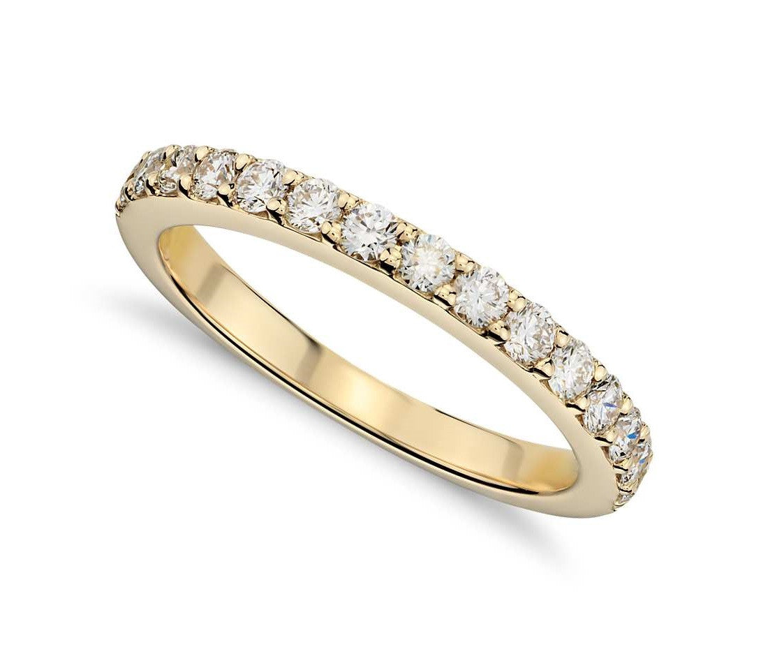 Round Brilliant Shared Claw Half Band