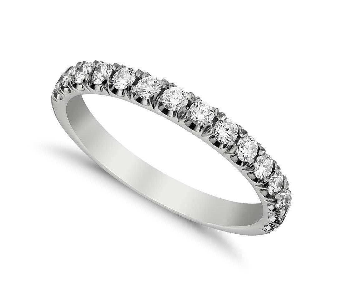 Round Brilliant 15 Diamond Shared Prong Half Band