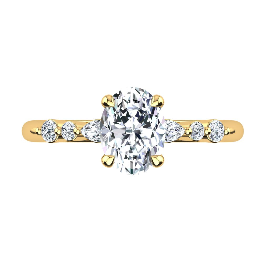 18kt Yellow Gold, 4 Claw Solitaire Setting with RBC and Pear Accent Stones