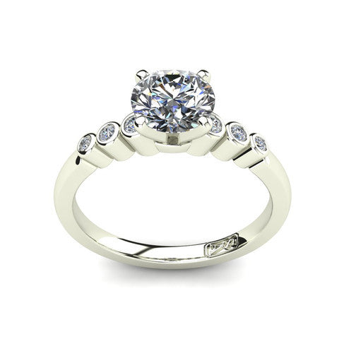 'Riley' Round Brilliant Cut Engagement Ring