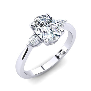18kt White Gold, 4 Claw Solitaire Setting with Pear Accent Stones
