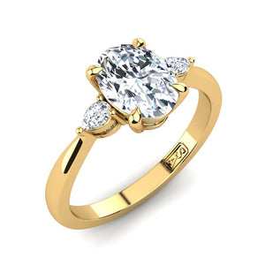 18kt Yellow Gold, 4 Claw Solitaire Setting with Pear Accent Stones