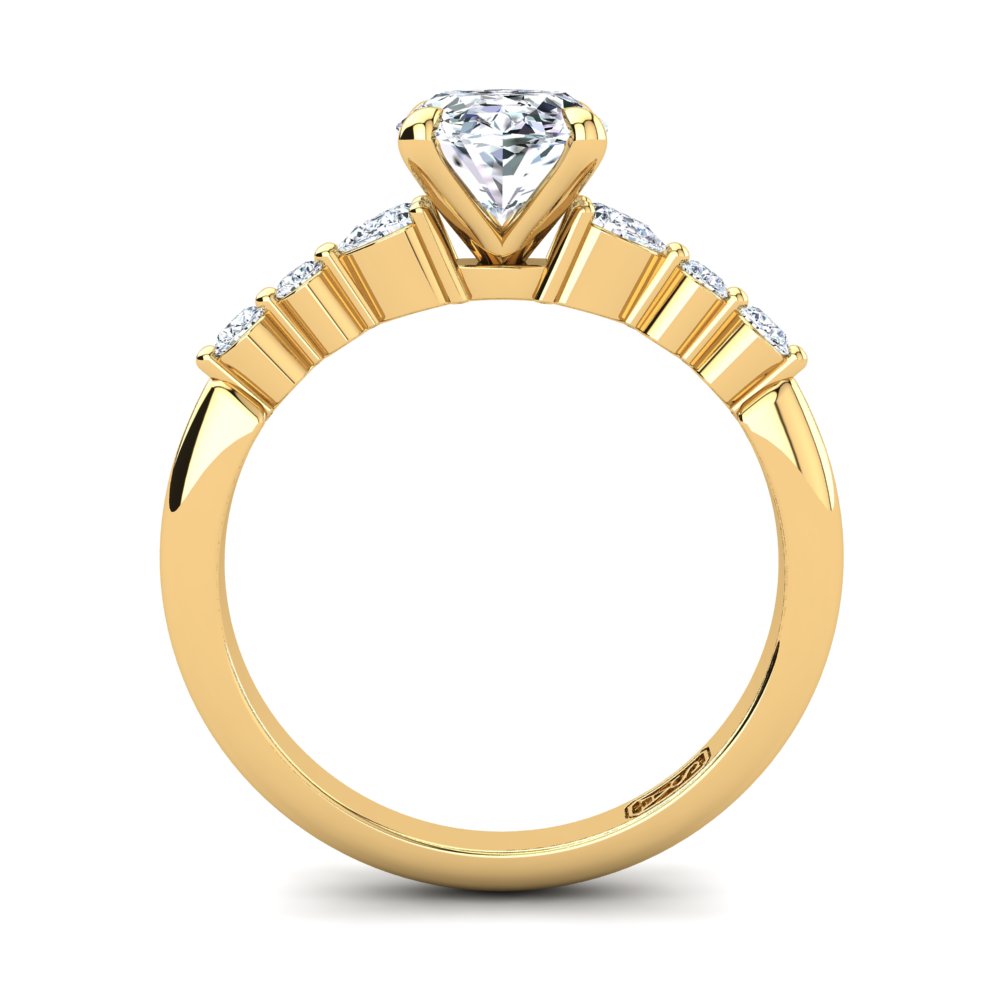 18kt Yellow Gold, 4 Claw Solitaire Setting with RBC and Pear Accent Stones